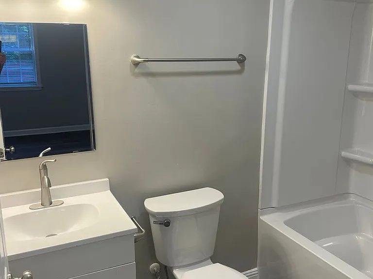 290 Hialeah Ct — Photo 18