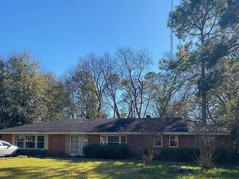 1346 Wedgewood Dr — Photo 37