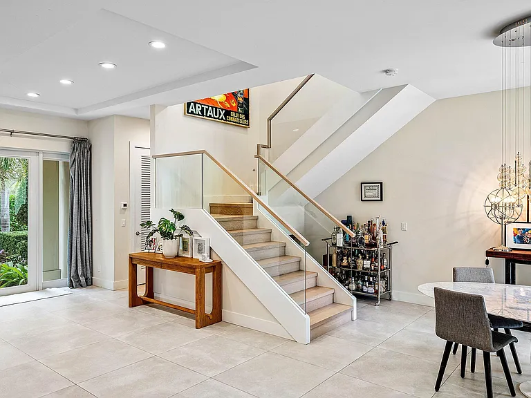 217 Gulfstream Blvd — Photo 18