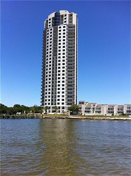 1st image of 4821 E Nasa Pkwy #19W