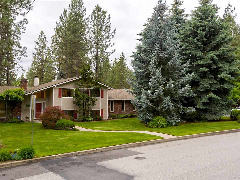 1st image of 704 E Glencrest Dr