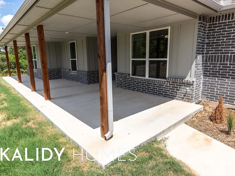 1640 Kalidy Dr — Photo 6