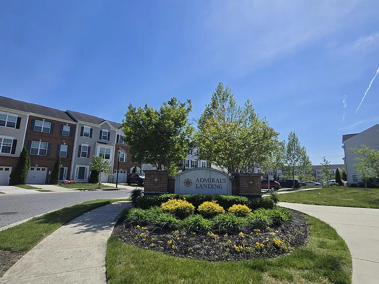 7720 Village Park Dr — Photo 2