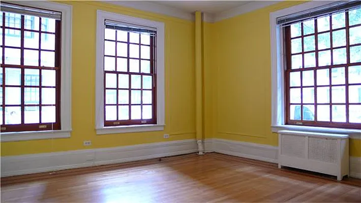 Rented by R New York | media 30