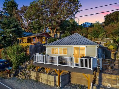 300 N Sunset Drive, Camano Island, WA, 98282