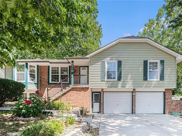6319 Acuff St, Shawnee, KS 66216