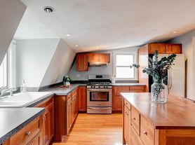 11 Parker St, Charlestown, MA