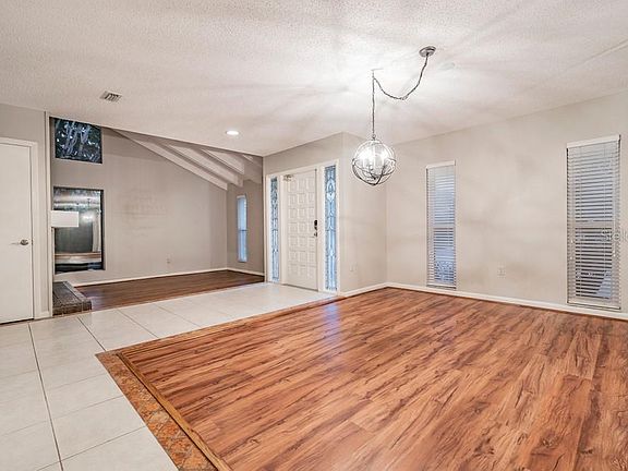 4th image of 4505 Old Orchard Dr