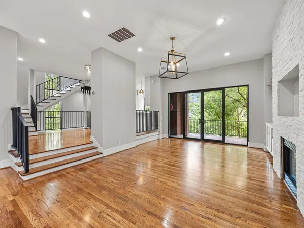1901 W 14th 1/2 St Unit C, Houston, TX 77008