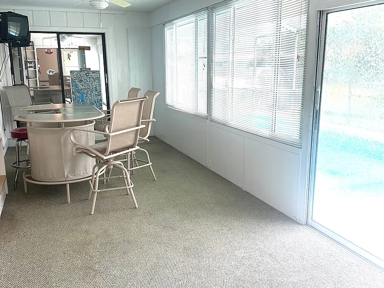 2211 Gold Oak Ln — Photo 17