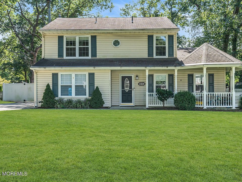 1st image of 2324 Woodland Road