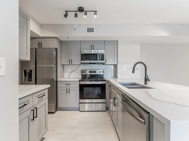 2600 S University Dr #208 — Photo 2