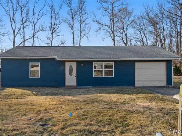 1508 Belleau Lake Dr, O'Fallon, MO 63366