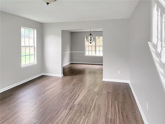 3rd image of 1535 Rogers Crossing Dr