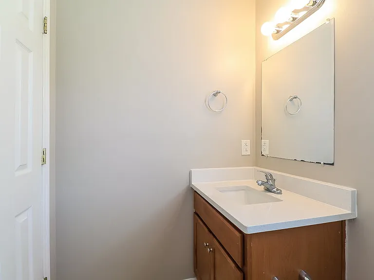 3557 Heather Ln — Photo 15