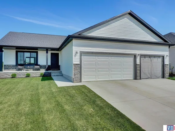 912 W El Alameda St, Lincoln, NE 68523