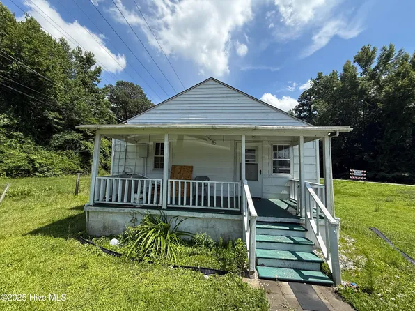 1317 Airport Road, Kinston, NC 28504