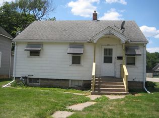 1211 3rd Ave, Sterling, IL 61081