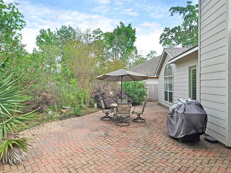 13607 Goldwater Ct — Photo 32