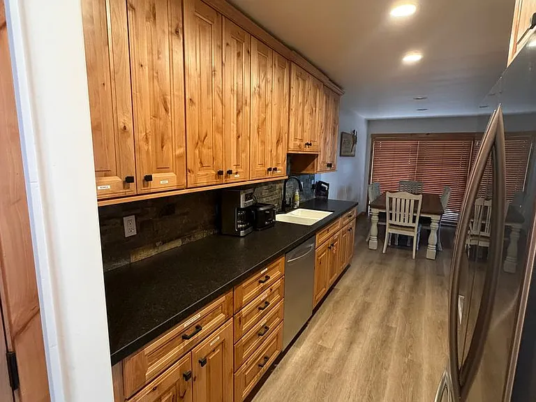 1906 Sierra Nevada Rd #39 — Photo 16