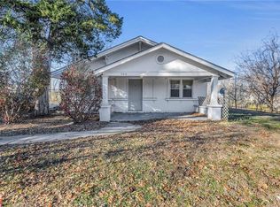 700 S Hawthorne Ave, Independence, MO 64053
