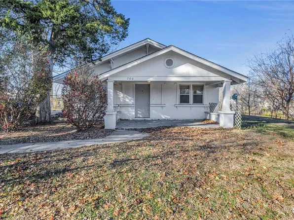 700 S Hawthorne Ave, Independence, MO 64053