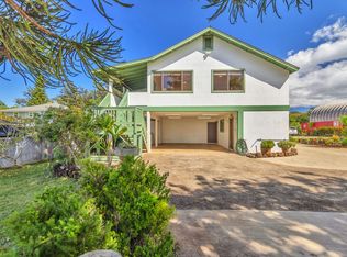 54 Kapuahi St, Makawao, HI 96768