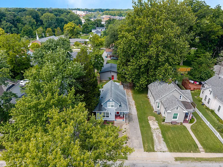 241 Coventry Pl — Photo 35