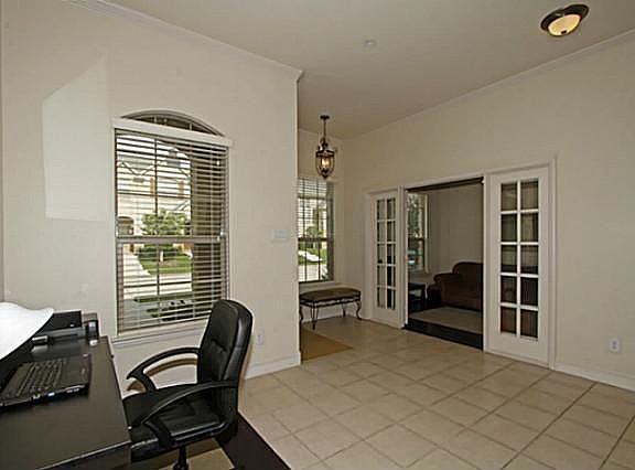 3rd image of 8618 Naomi St