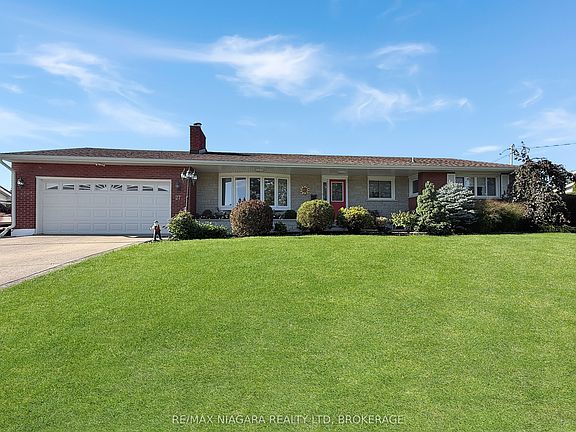 2nd image of 27 Lindbergh Dr