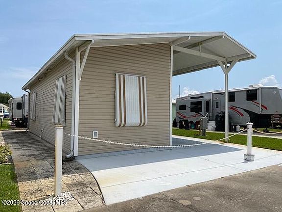 3rd image of 3050 Frontier Dr #87