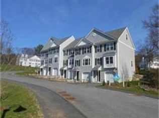 26 Bradley Dr UNIT B, Groton, MA 01450