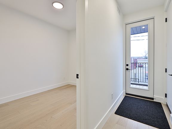 3rd image of 2343 Gerrard St E #D