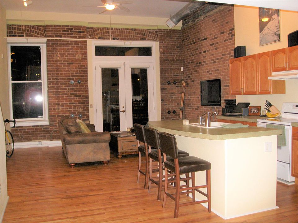2nd image of 1617 California St