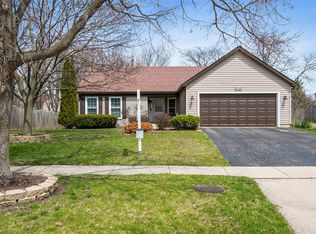 2155 Stirrup Ln, Wheaton, IL 60189