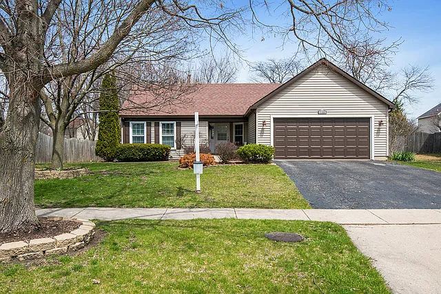 2155 Stirrup Ln photo 1