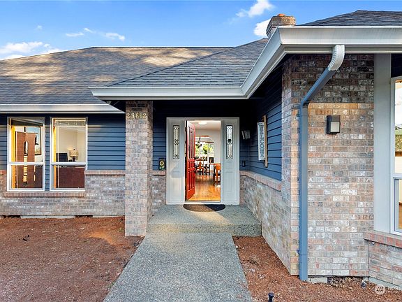 3rd image of 29612 176th Avenue SE