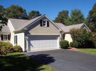 102 Falling Leaf Ln, Osterville, MA 02655