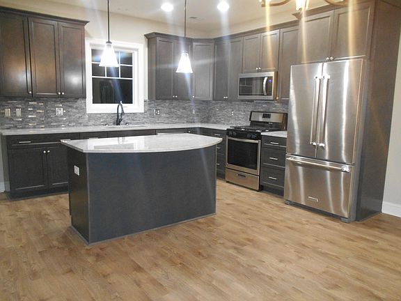 2nd image of 3077 Perrowville Road Loft Home
