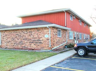 1223 Town Crest Dr APT B, New Lenox, IL 60451