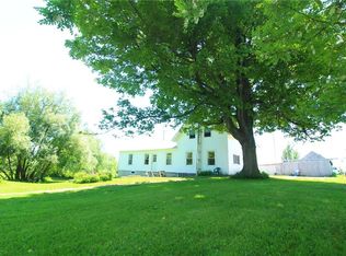 10780 Middle Rd, Dexter, NY 13634