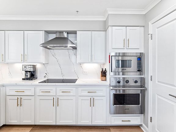 5th image of 4522 Southwinds Dr #4522