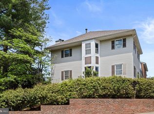 3094 White Birch Ct, Fairfax, VA 22031