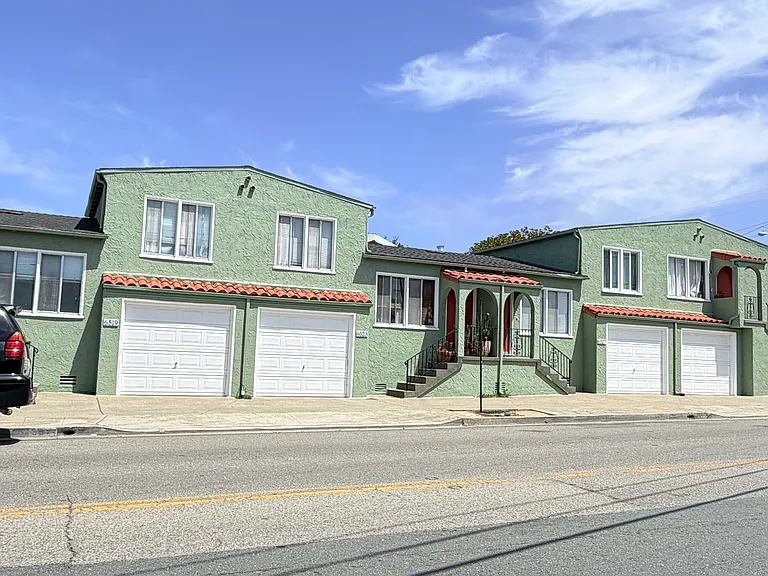 6527 Central Ave — Photo 1