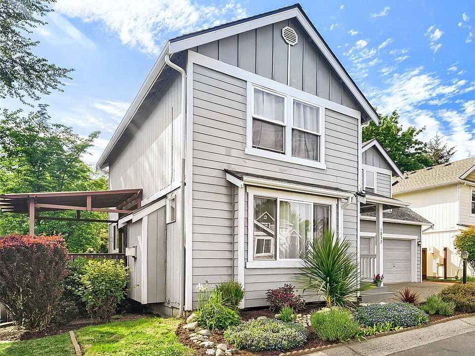 1st image of 1832 82nd Avenue NE
