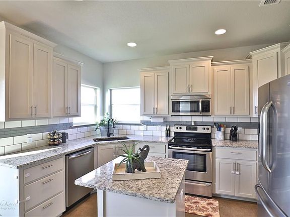 5th image of 2409 Homestead Pl