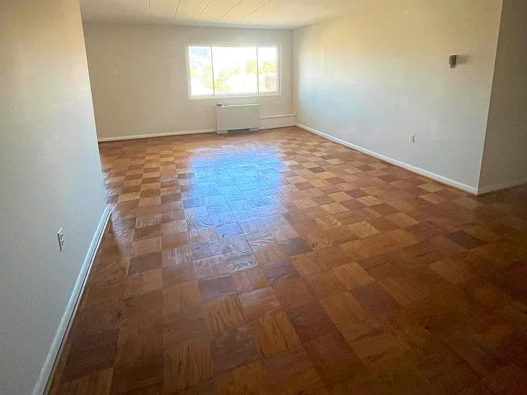 4800 Chevy Chase Dr #404 — Photo 6