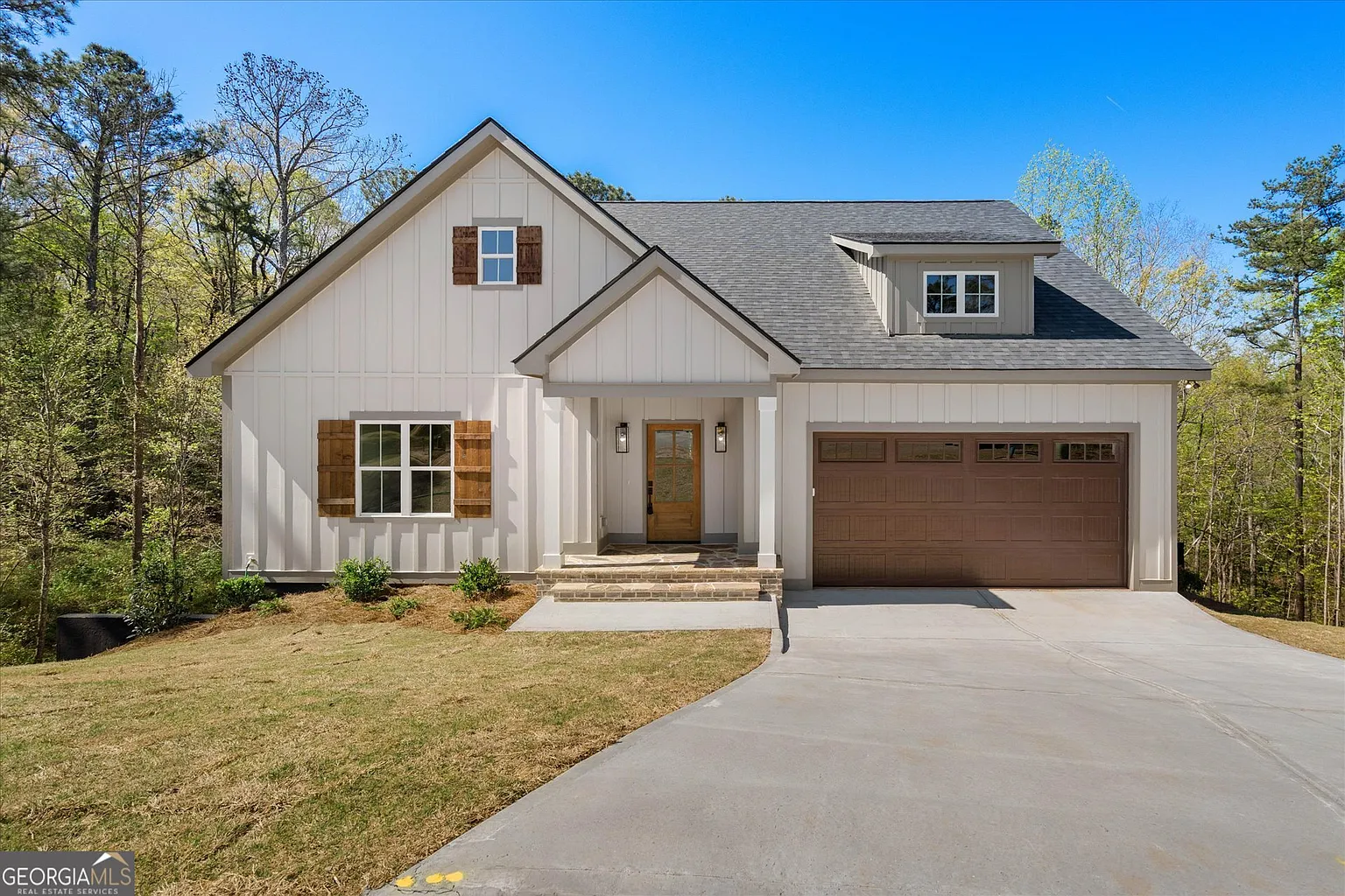 327 Crest Pointe S photo 1