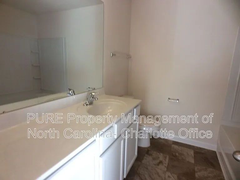 6008 Vista Woods Ln — Photo 11