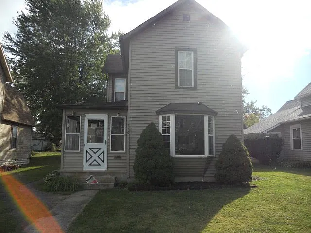 570 Cherry St photo 1